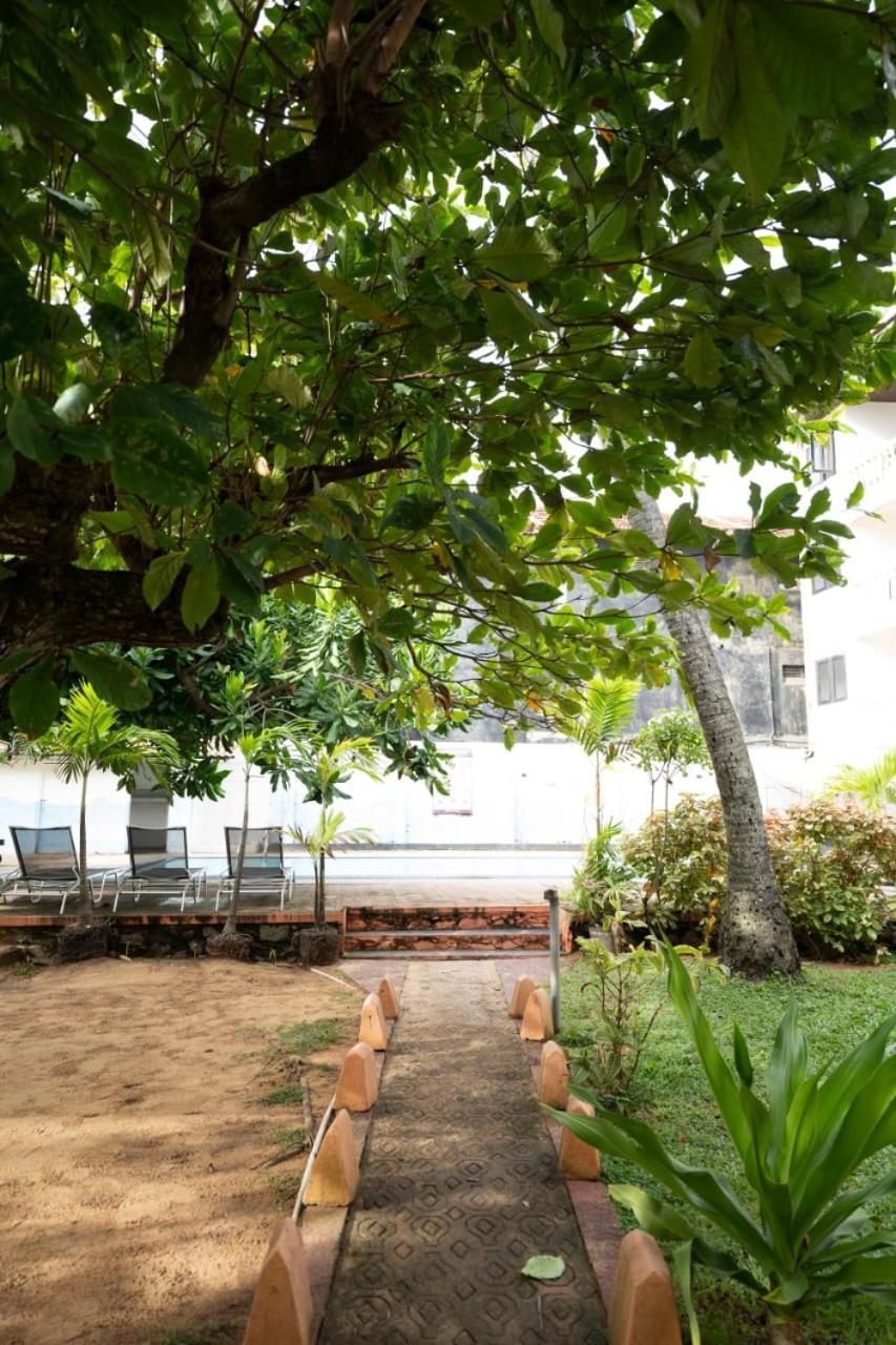 Topaz Beach Hotel Νεγκόμπο Εξωτερικό φωτογραφία