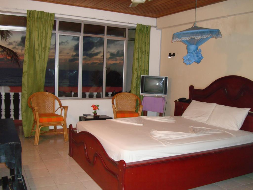 Topaz Beach Hotel Νεγκόμπο Εξωτερικό φωτογραφία